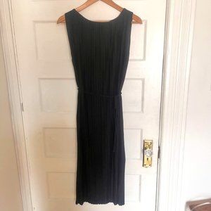 Uniqlo Pleated Dress with Waist Tie, M